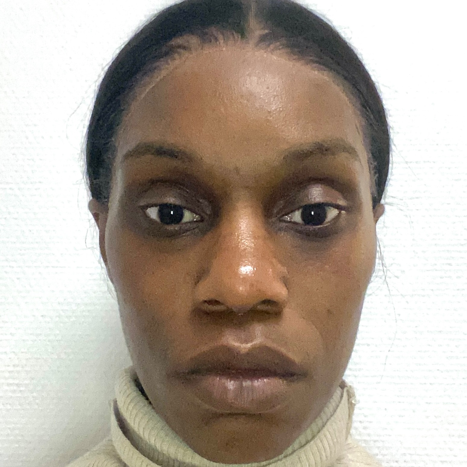 Estelle G**
